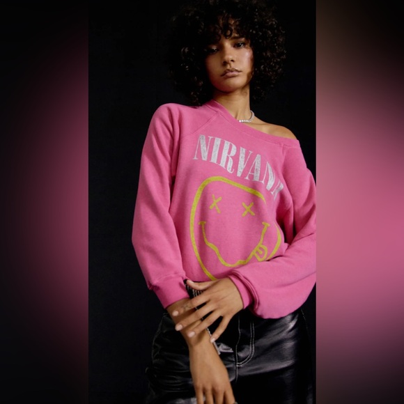 NWT Daydreamer Nirvana Smiley Raglan Crew - Pink Cosmo - Picture 1 of 11